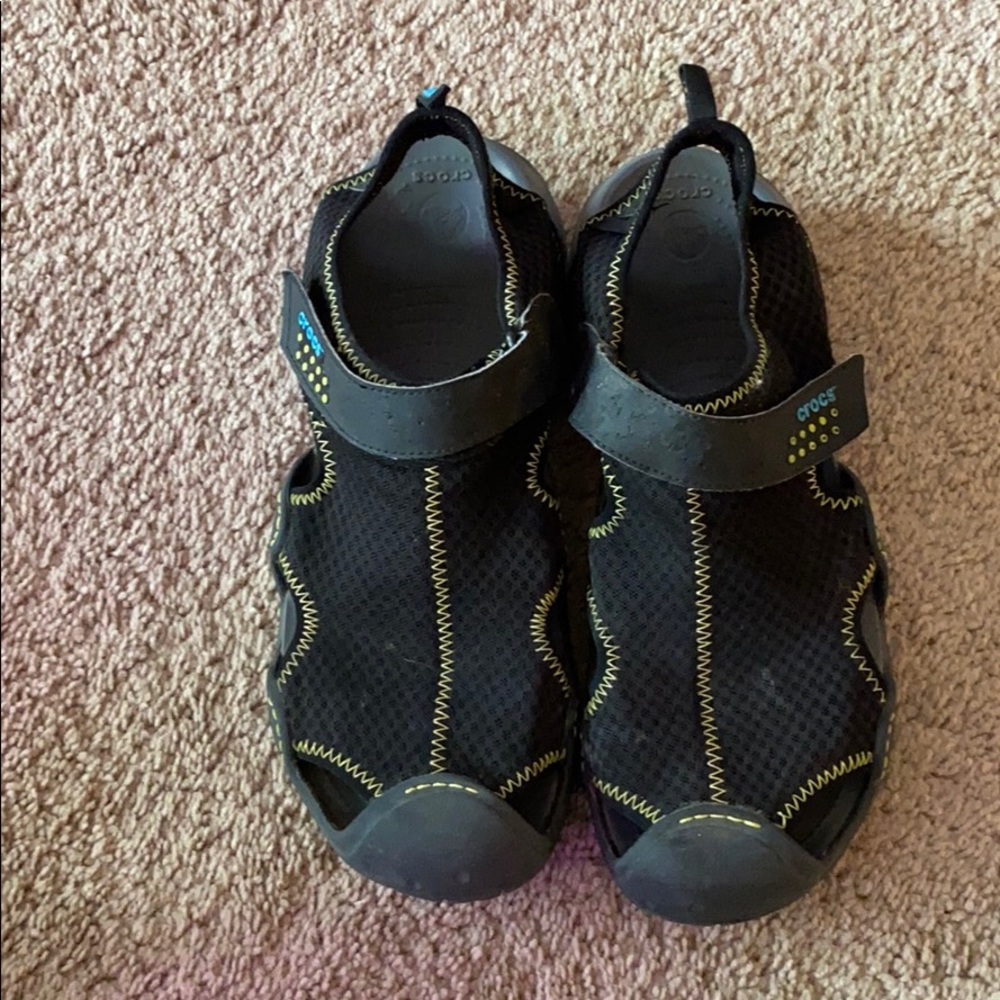Crocs Closed Toe Water Shoes